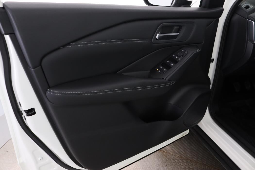NISSAN Qashqai 2023