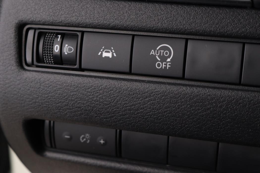 NISSAN Qashqai 2023
