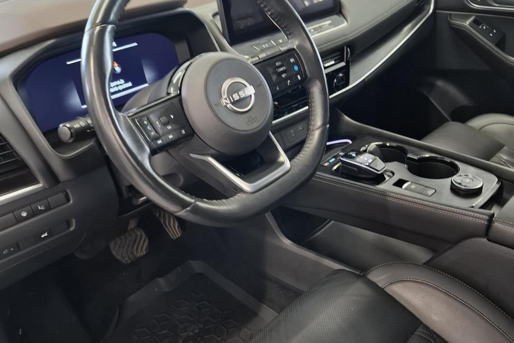 NISSAN X-Trail 2024