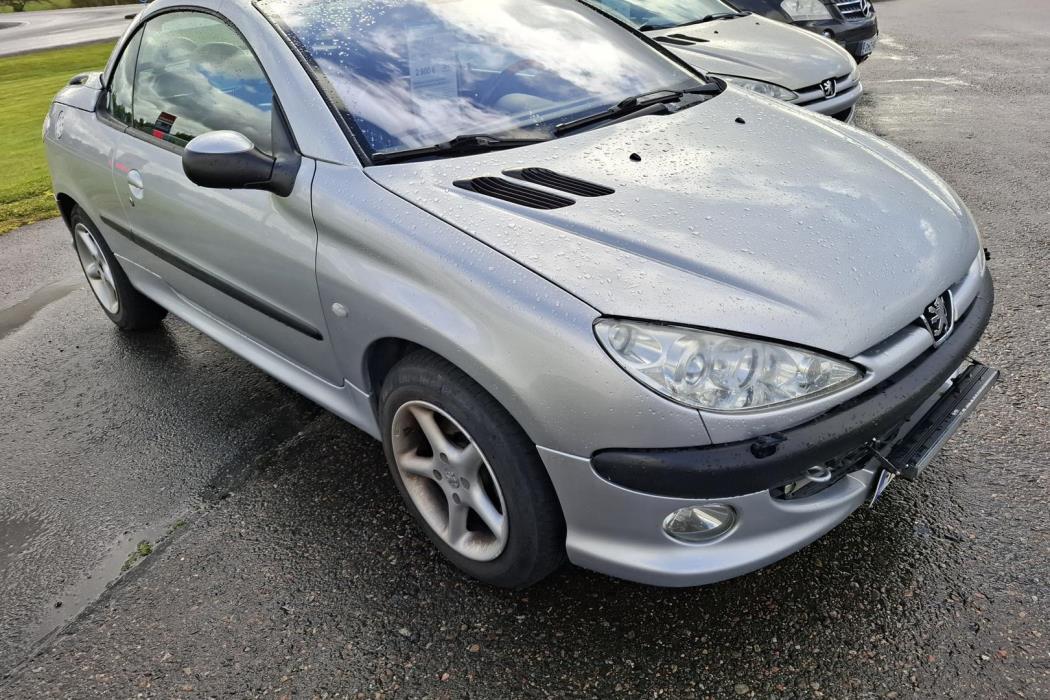 PEUGEOT 206 2003