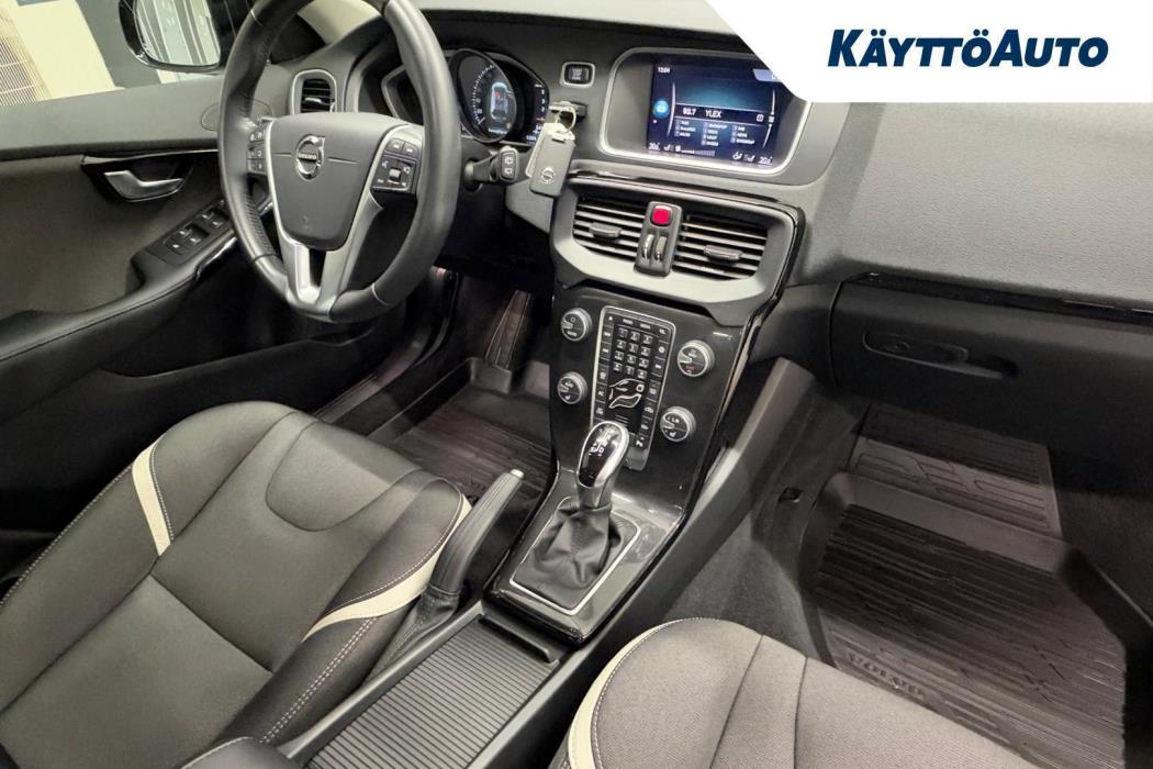 VOLVO V40 Cross Country 2019