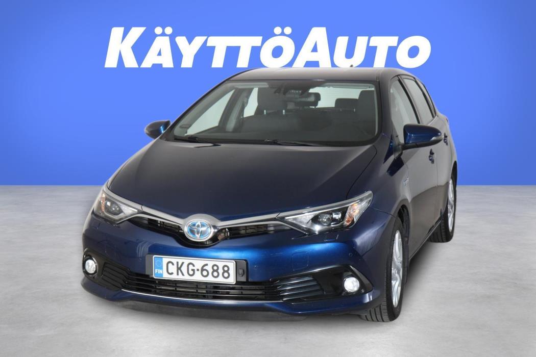 TOYOTA Auris 2015