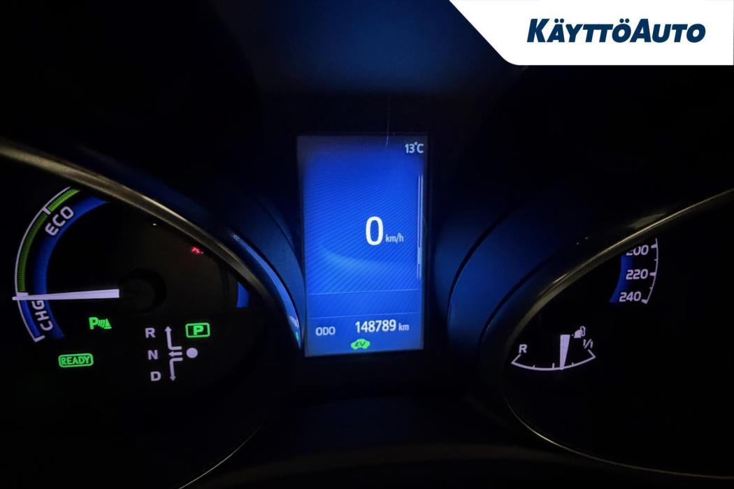 TOYOTA Auris 2015