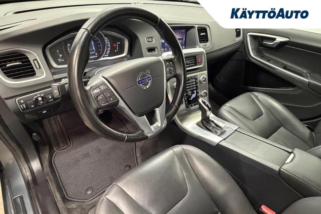 VOLVO V60 Cross Country 2018