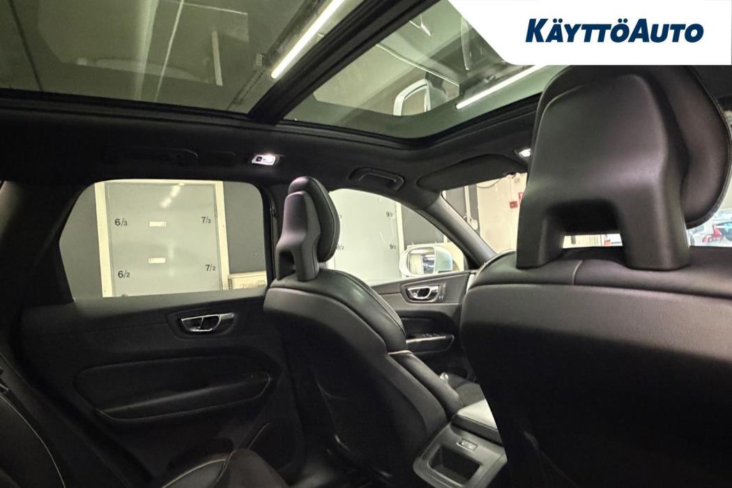VOLVO XC60 2018