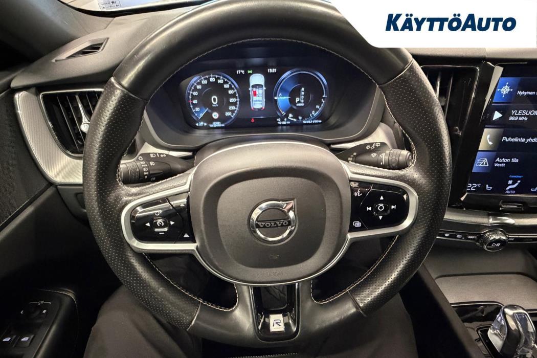 VOLVO XC60 2018