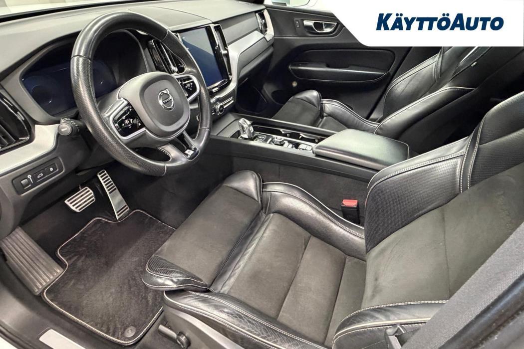 VOLVO XC60 2018