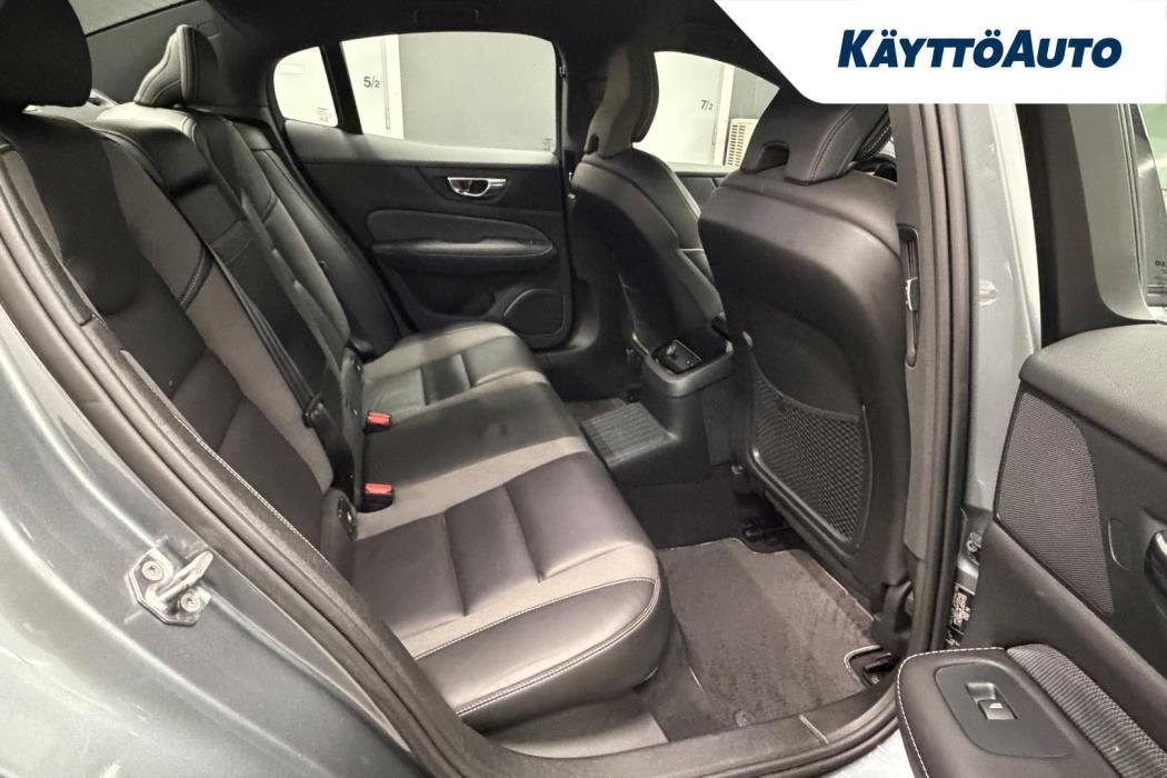VOLVO S60 2019