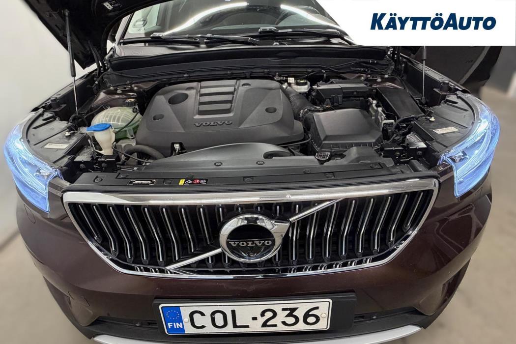 VOLVO XC40 2020