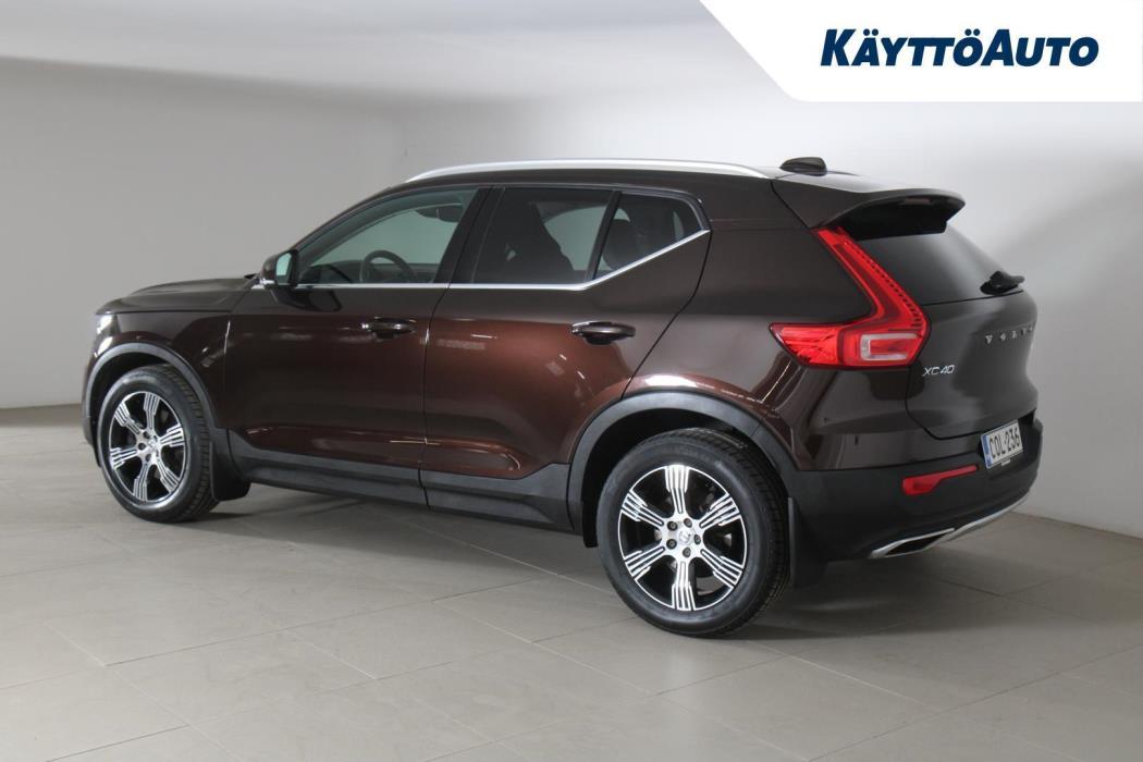 VOLVO XC40 2020