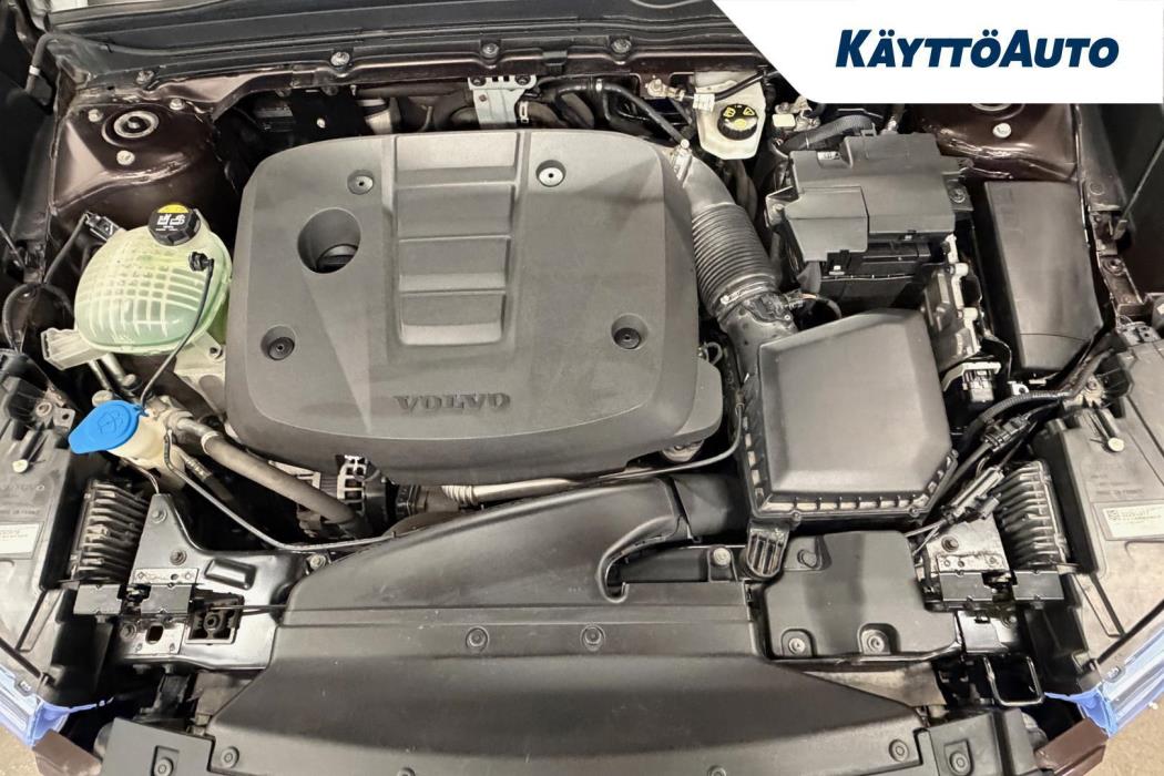 VOLVO XC40 2020