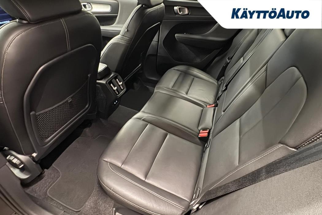 VOLVO XC40 2020