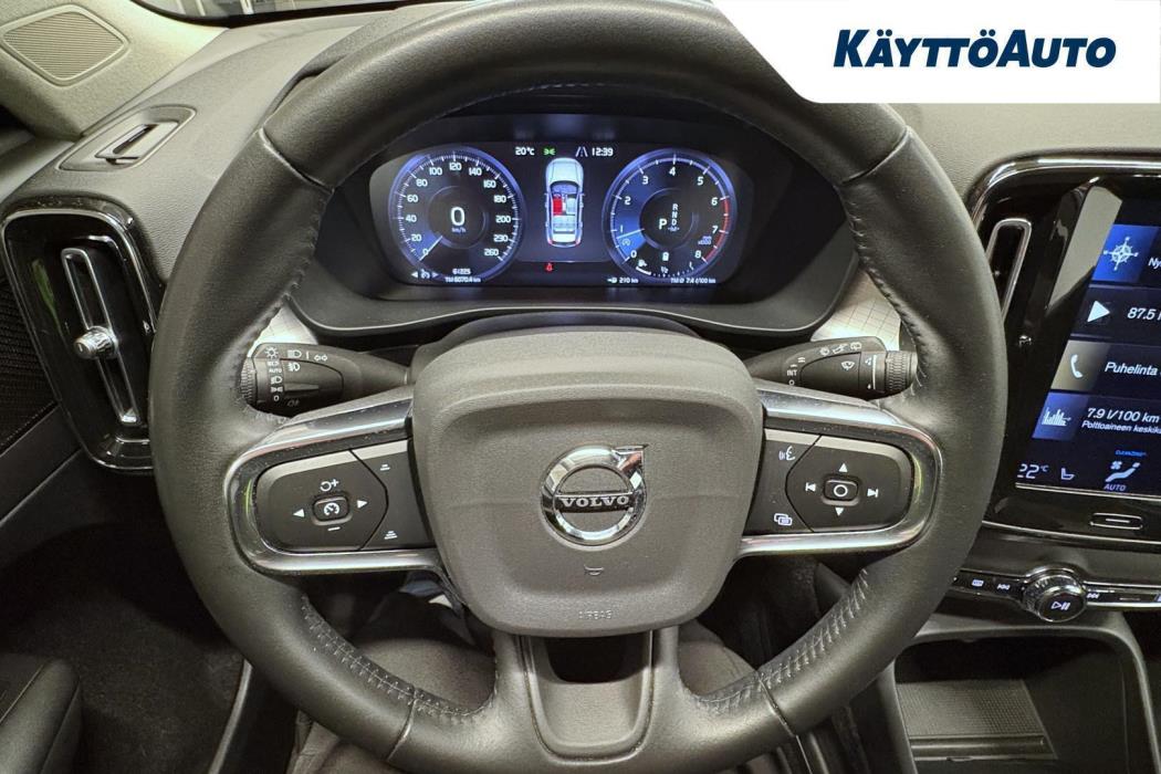 VOLVO XC40 2020