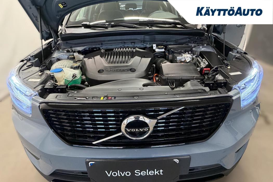 VOLVO XC40 2020