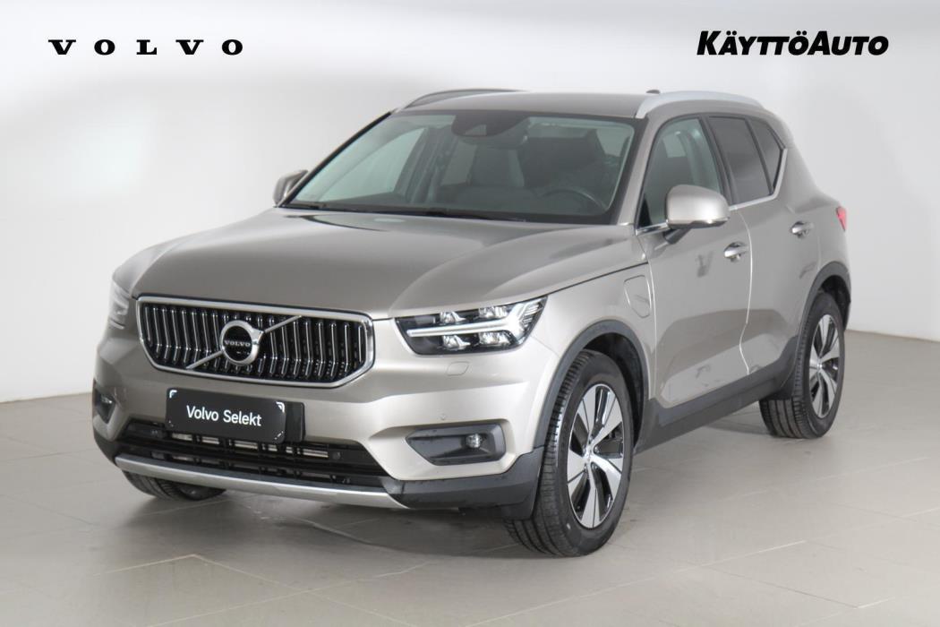 VOLVO XC40 2021