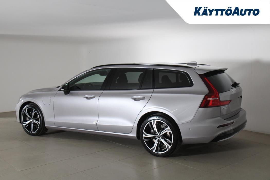 VOLVO V60 2026