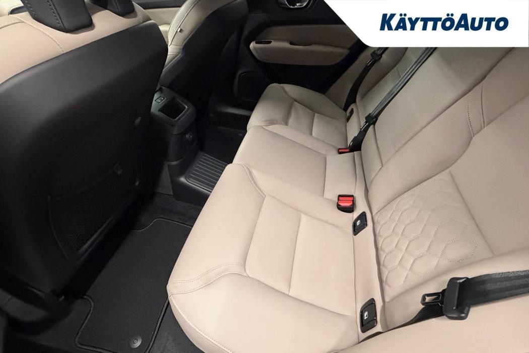 VOLVO XC60 2027
