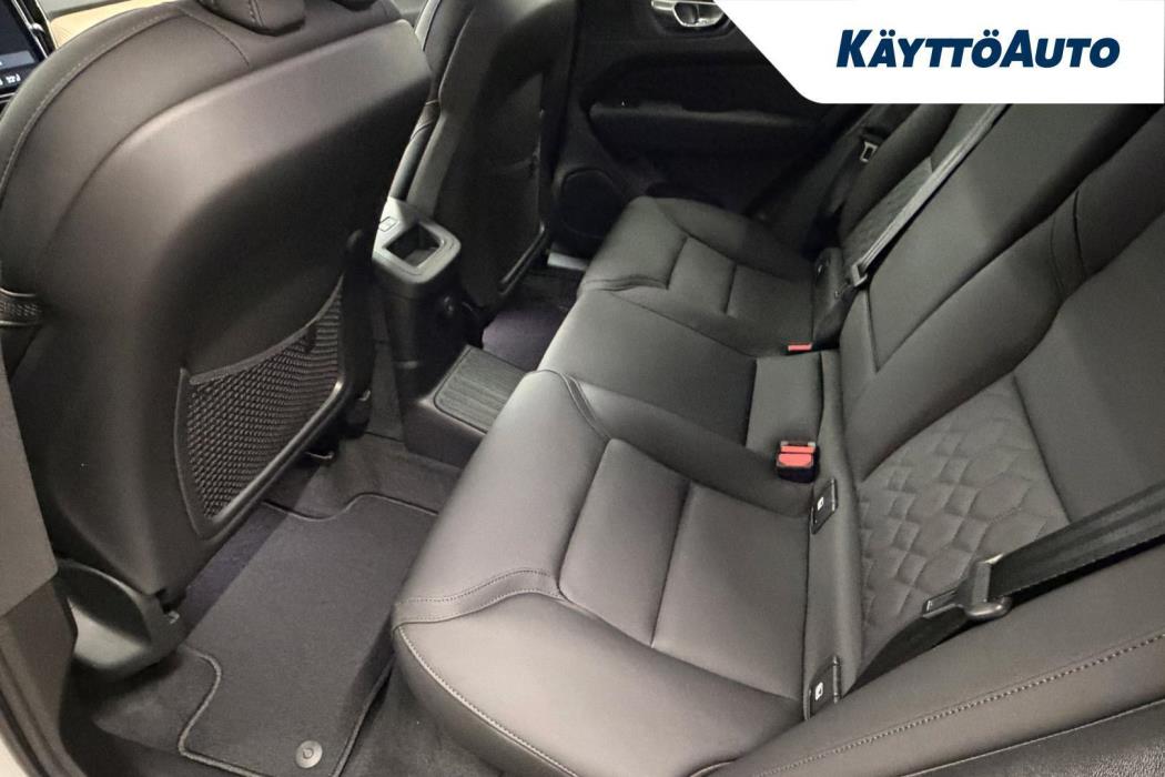 VOLVO XC60 2027