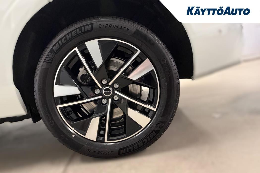 VOLVO XC60 2027