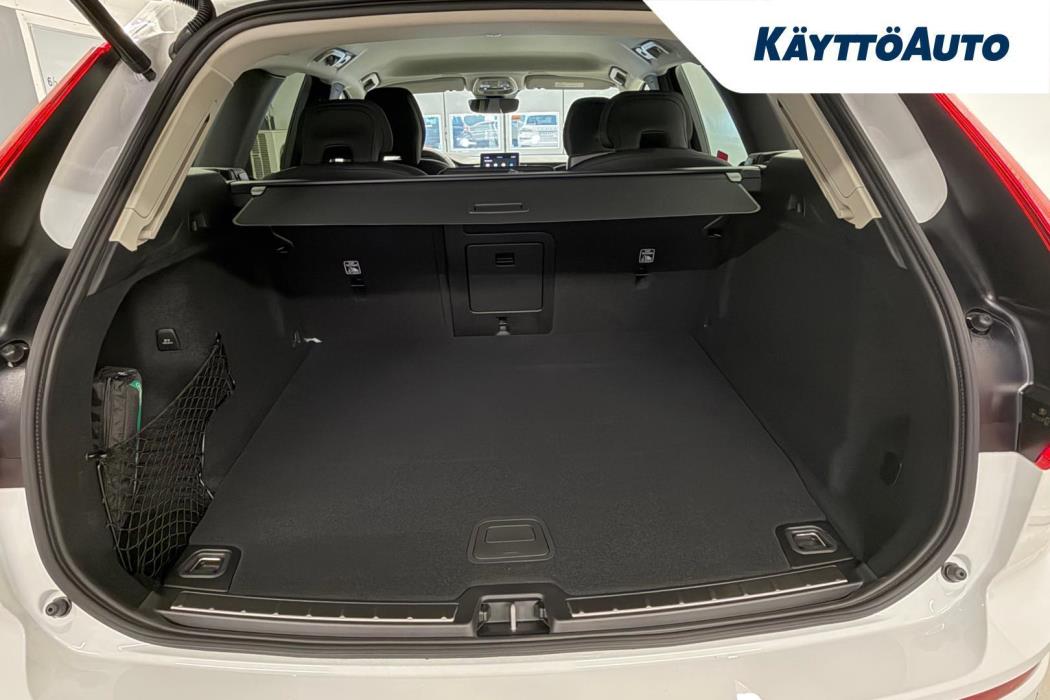 VOLVO XC60 2027