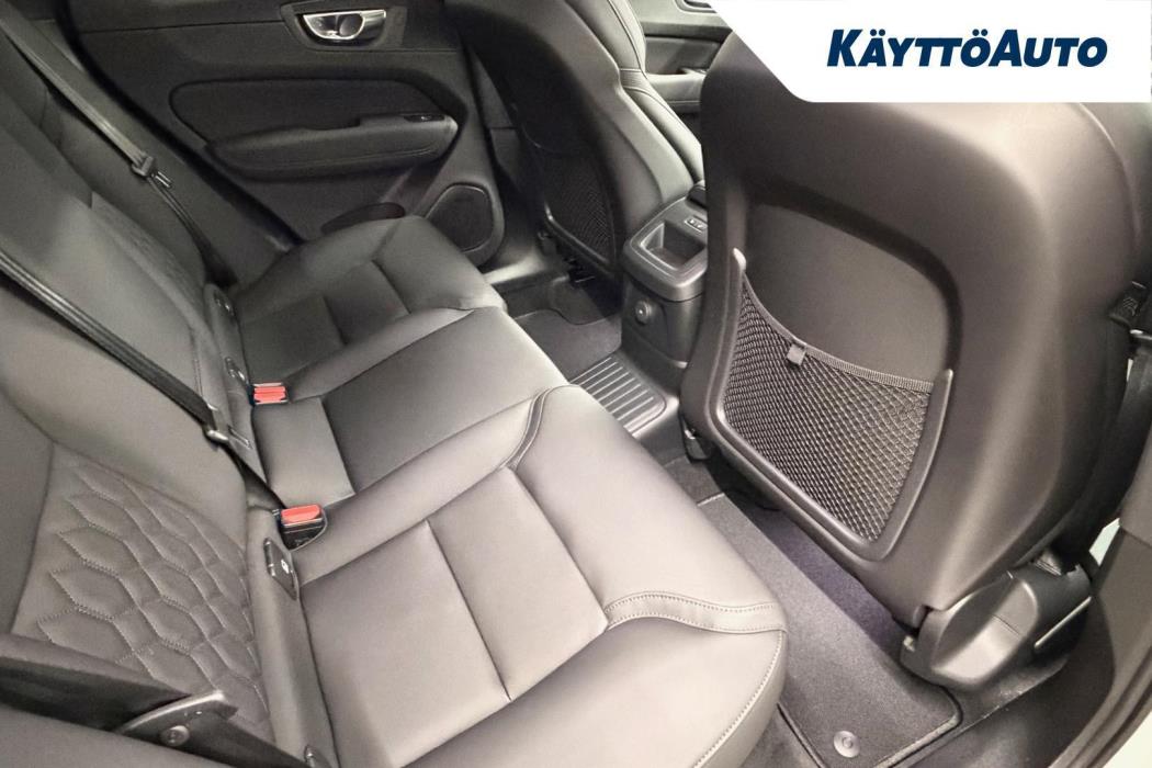 VOLVO XC60 2027