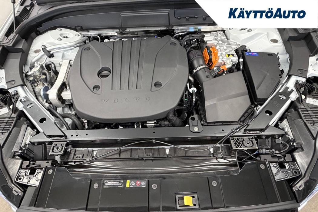 VOLVO XC60 2027