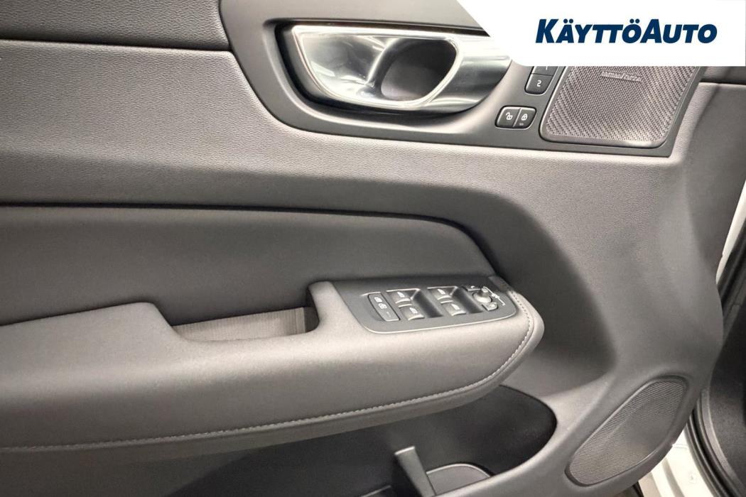 VOLVO XC60 2027