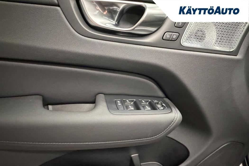 VOLVO XC60 2027