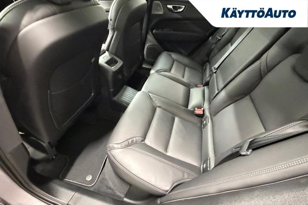 VOLVO XC60 2027
