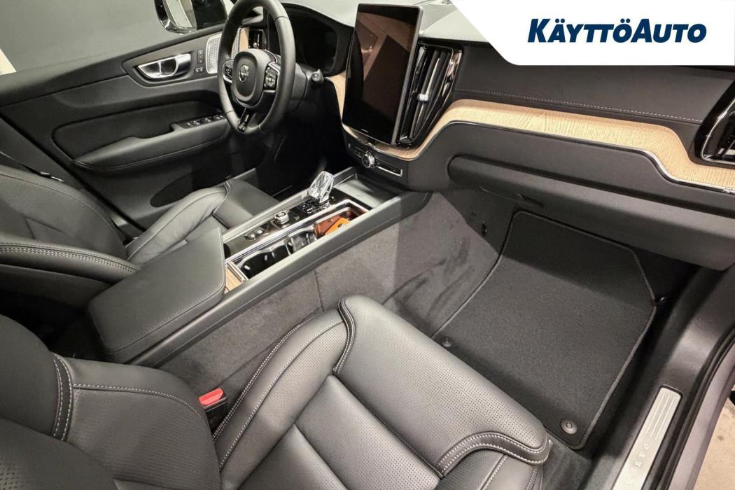 VOLVO XC60 2027