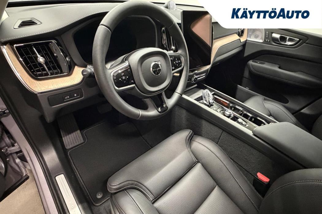 VOLVO XC60 2027