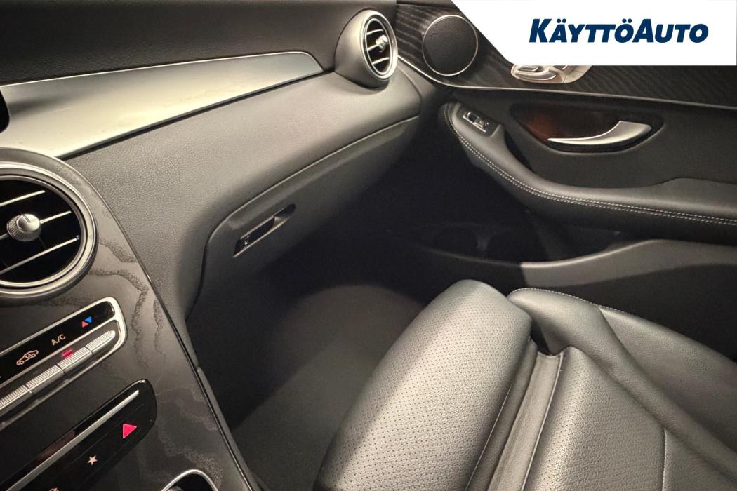 MERCEDES-BENZ GLC 2021