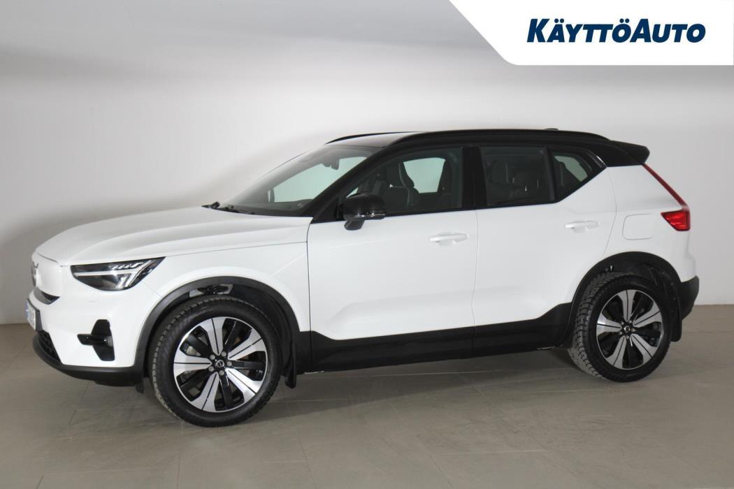 VOLVO XC40 2023