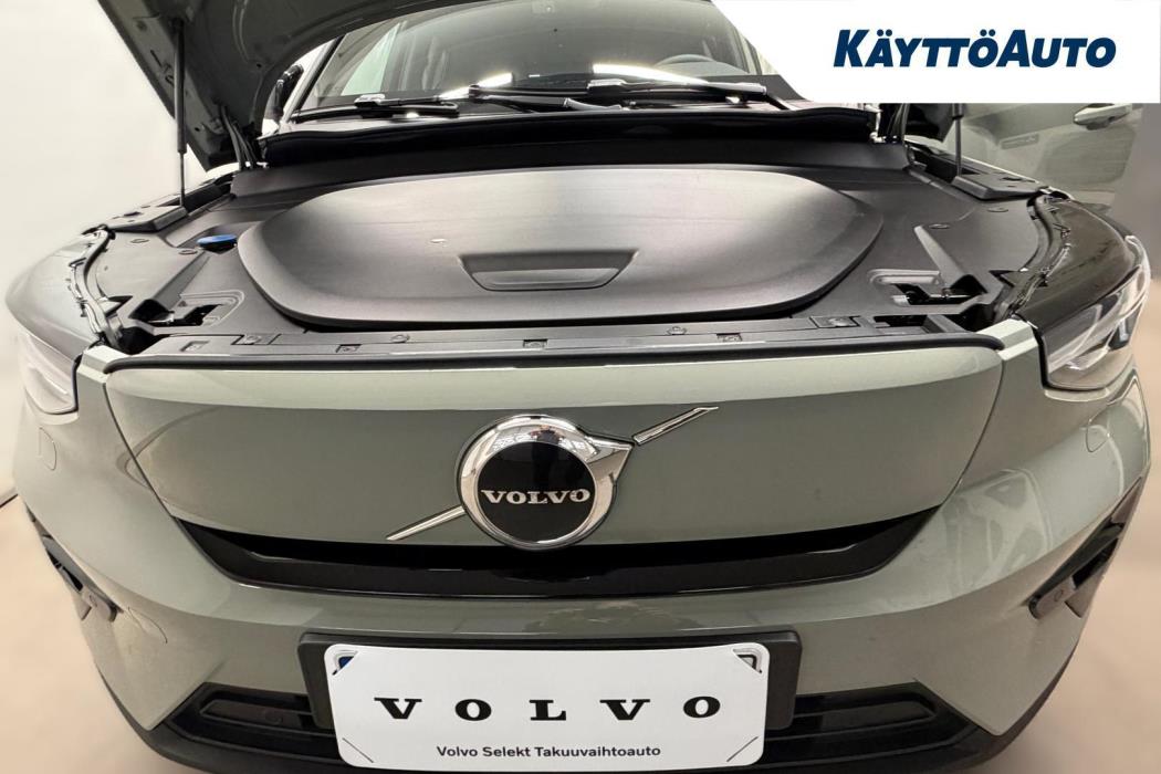 VOLVO C40 2024