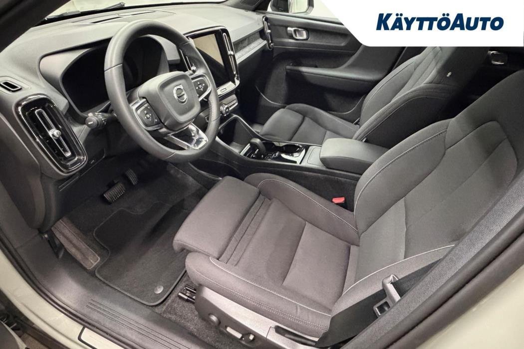 VOLVO C40 2024
