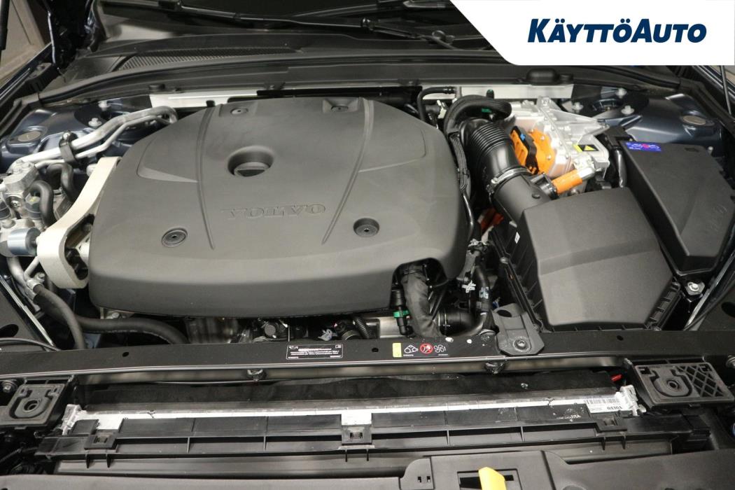 Volvo V60 2025