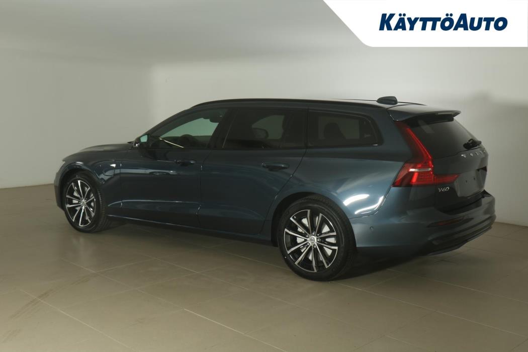 Volvo V60 2025