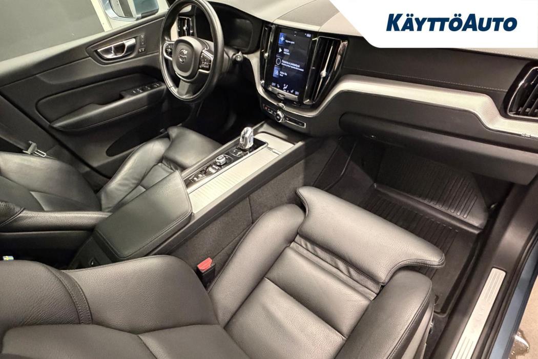 VOLVO XC60 2018