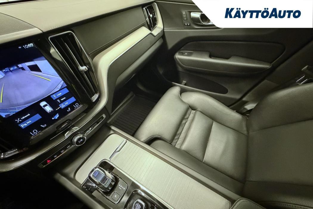 VOLVO XC60 2018