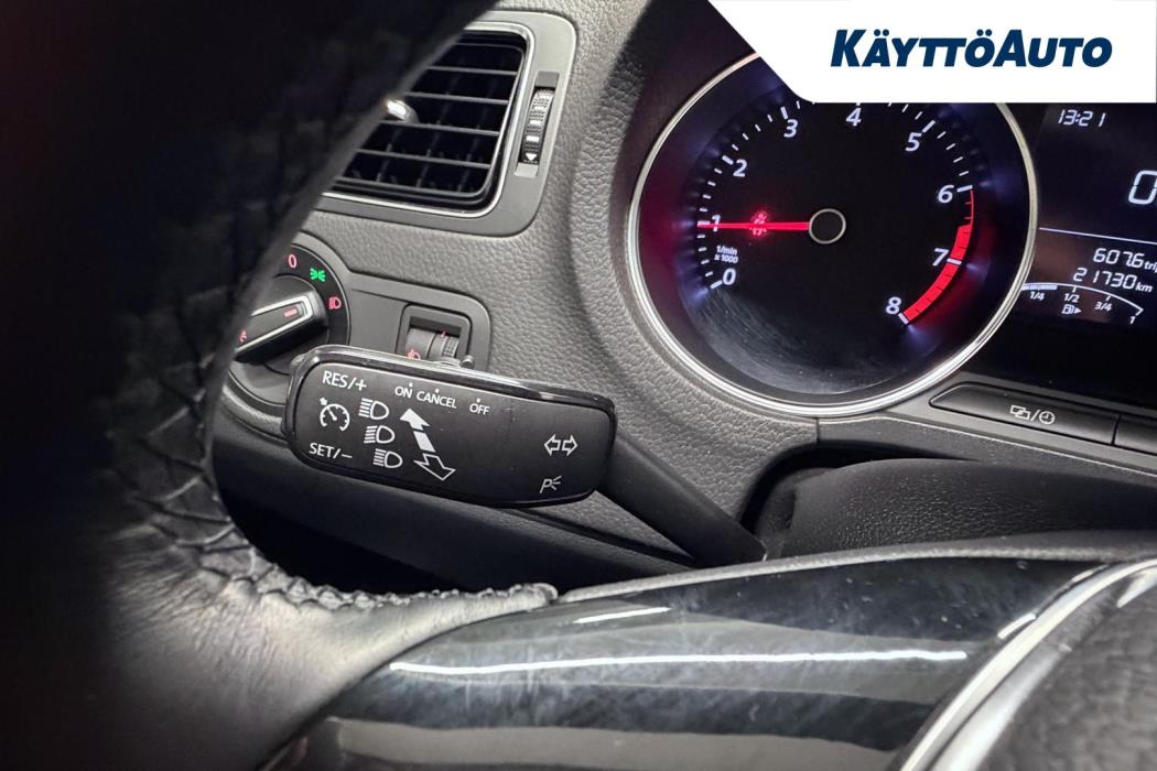 VOLKSWAGEN Polo 2017