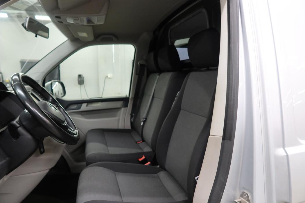 VOLKSWAGEN Transporter 2017
