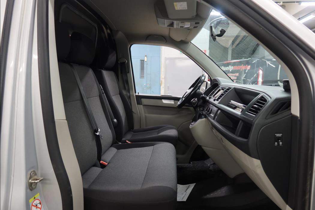 VOLKSWAGEN Transporter 2017
