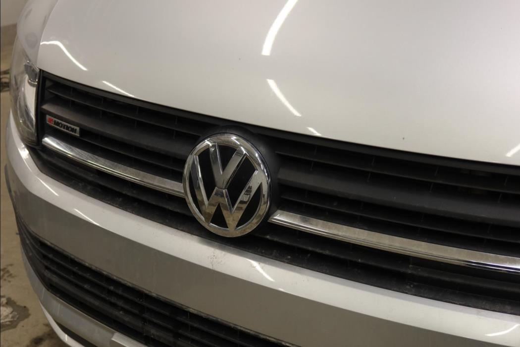 VOLKSWAGEN Transporter 2017