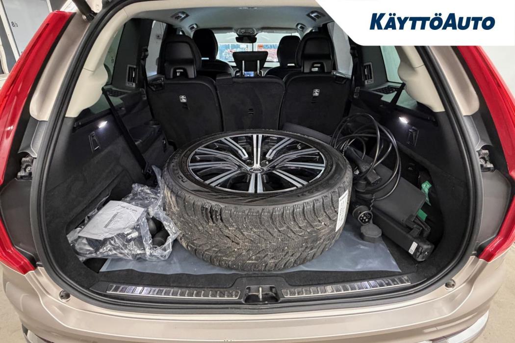 VOLVO XC90 2023