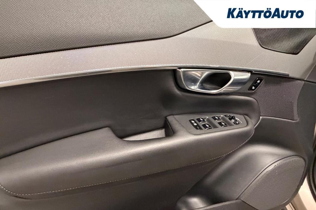 VOLVO XC90 2023