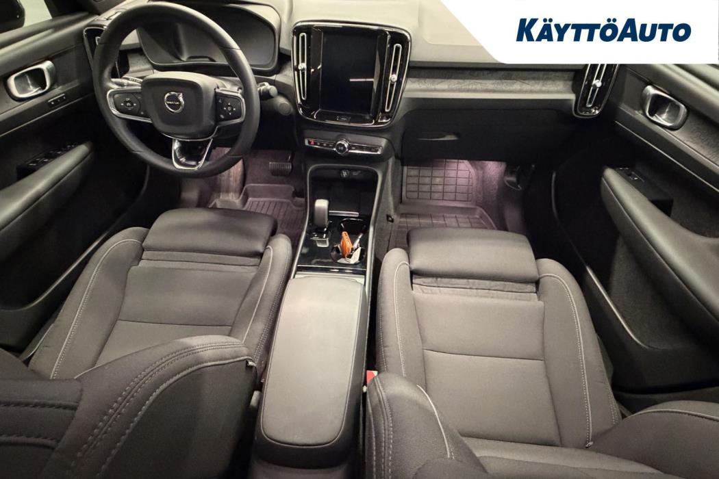 VOLVO C40 2024