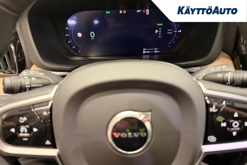 VOLVO XC60 2026