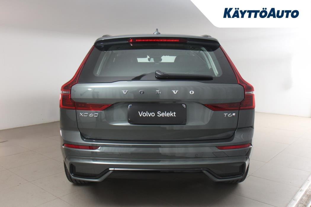VOLVO XC60 2026