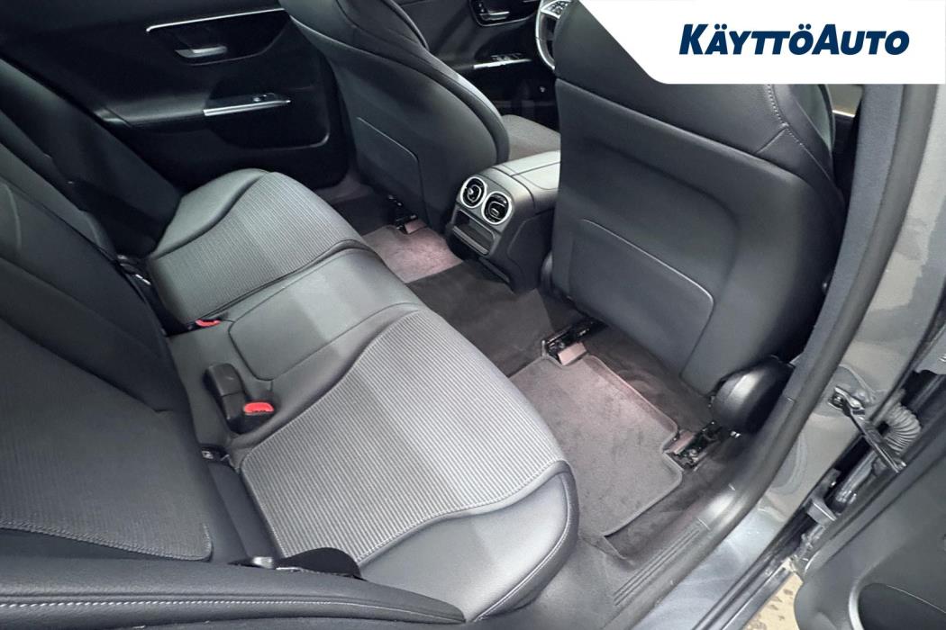 MERCEDES-BENZ C 2022