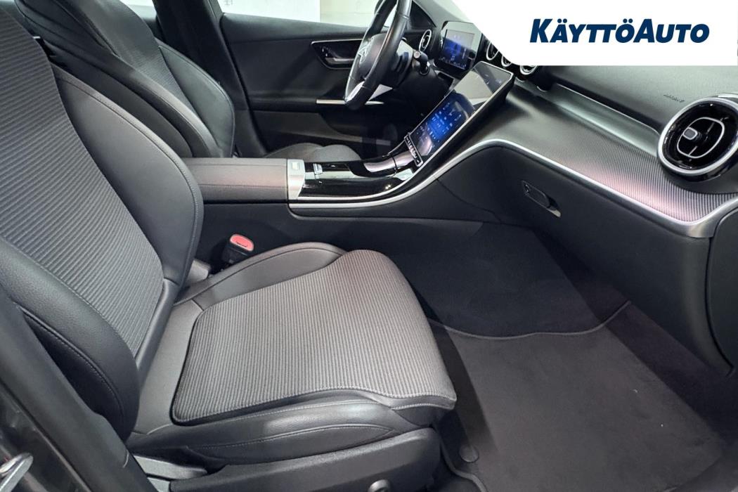 MERCEDES-BENZ C 2022